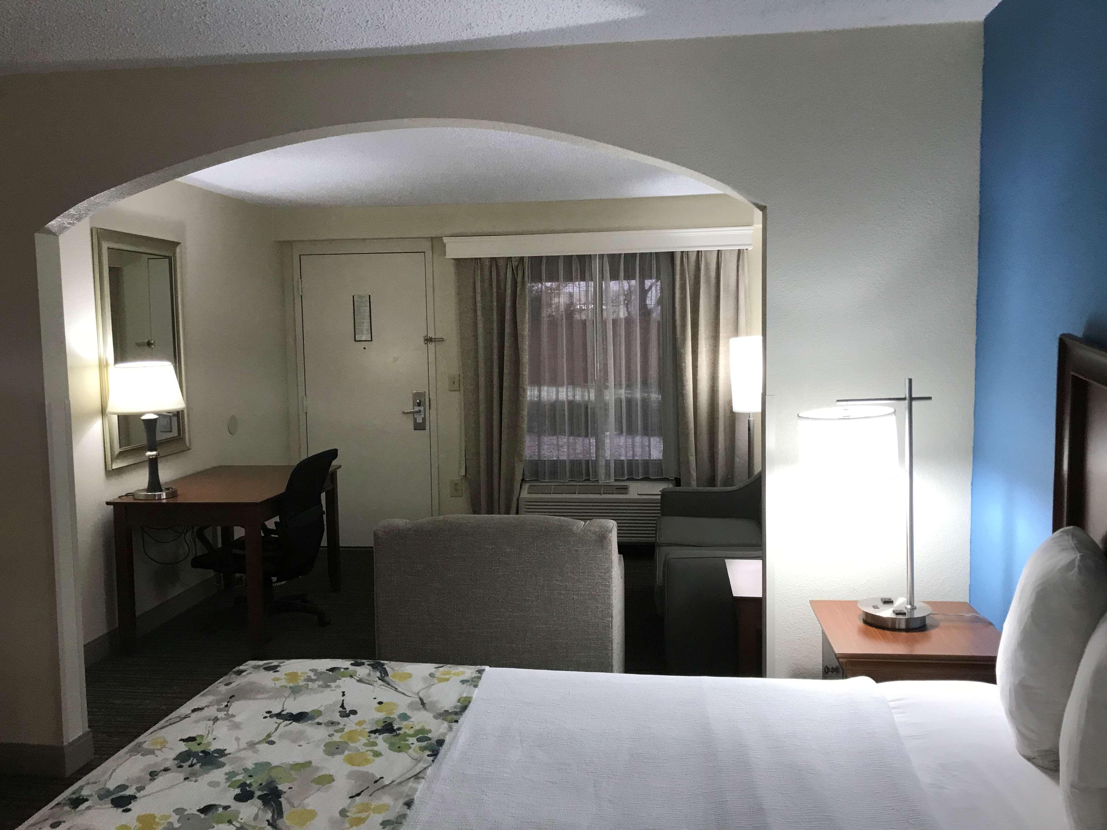 Best Western Inn & Suites Monroe Eksteriør bilde