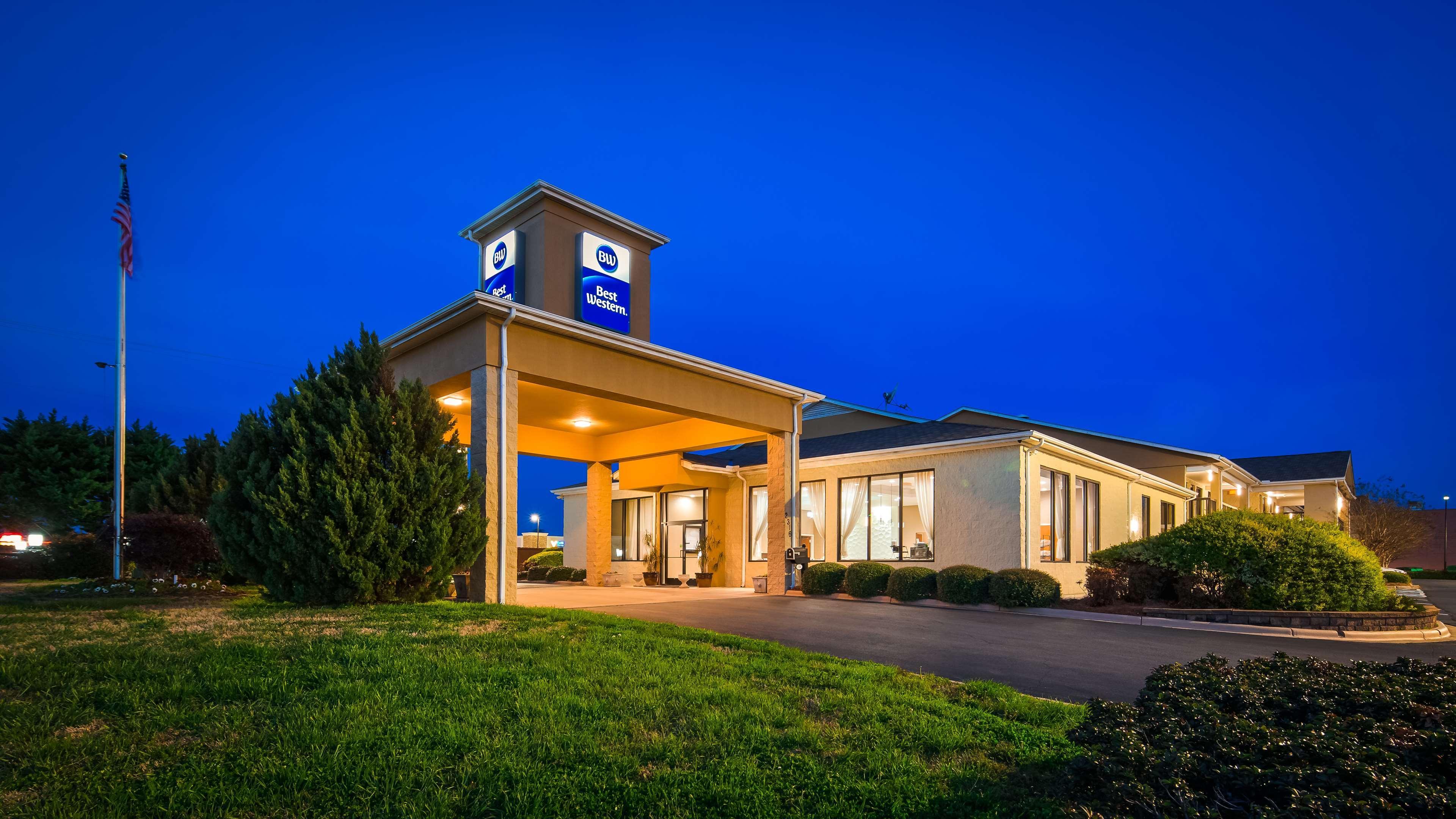 Best Western Inn & Suites Monroe Eksteriør bilde