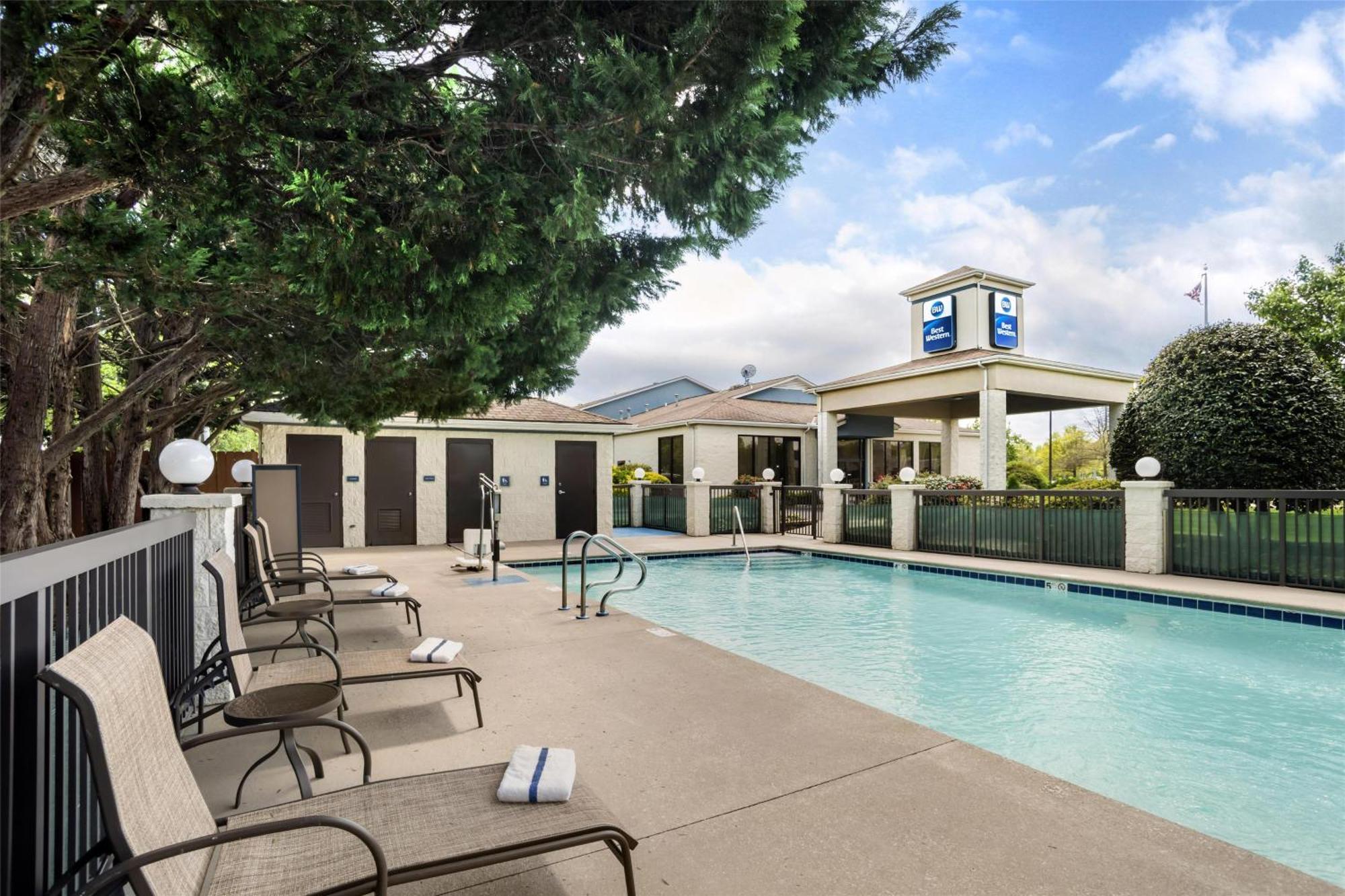 Best Western Inn & Suites Monroe Eksteriør bilde
