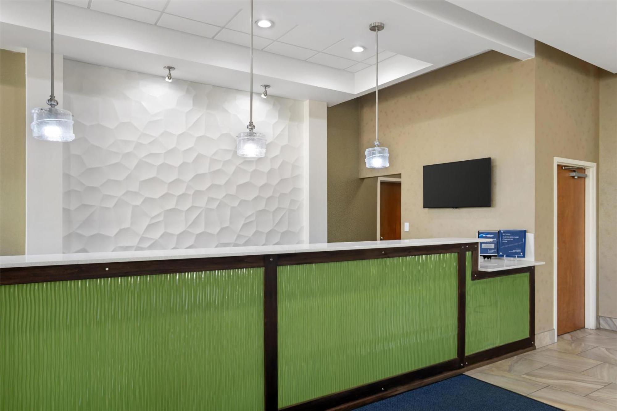 Best Western Inn & Suites Monroe Eksteriør bilde